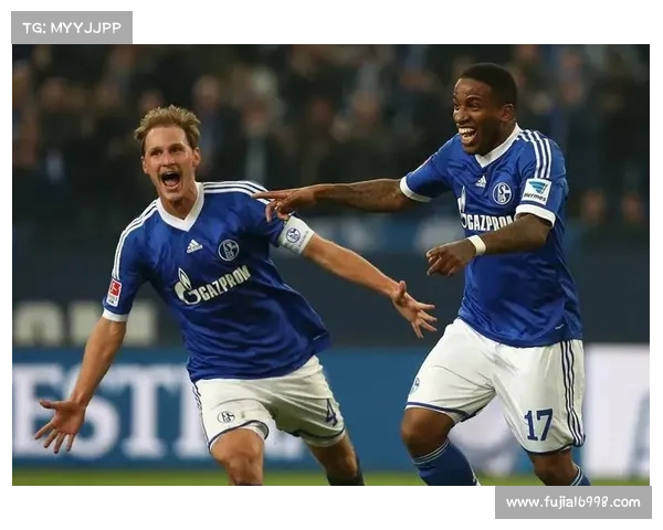 法尔范在沙尔克04踢的位置特点与战术作用分析